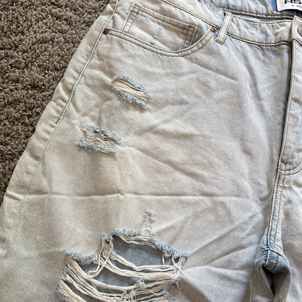 RSQ Distressed Boyfriend Denim Shorts - Light Blue - Picture 4 of 14